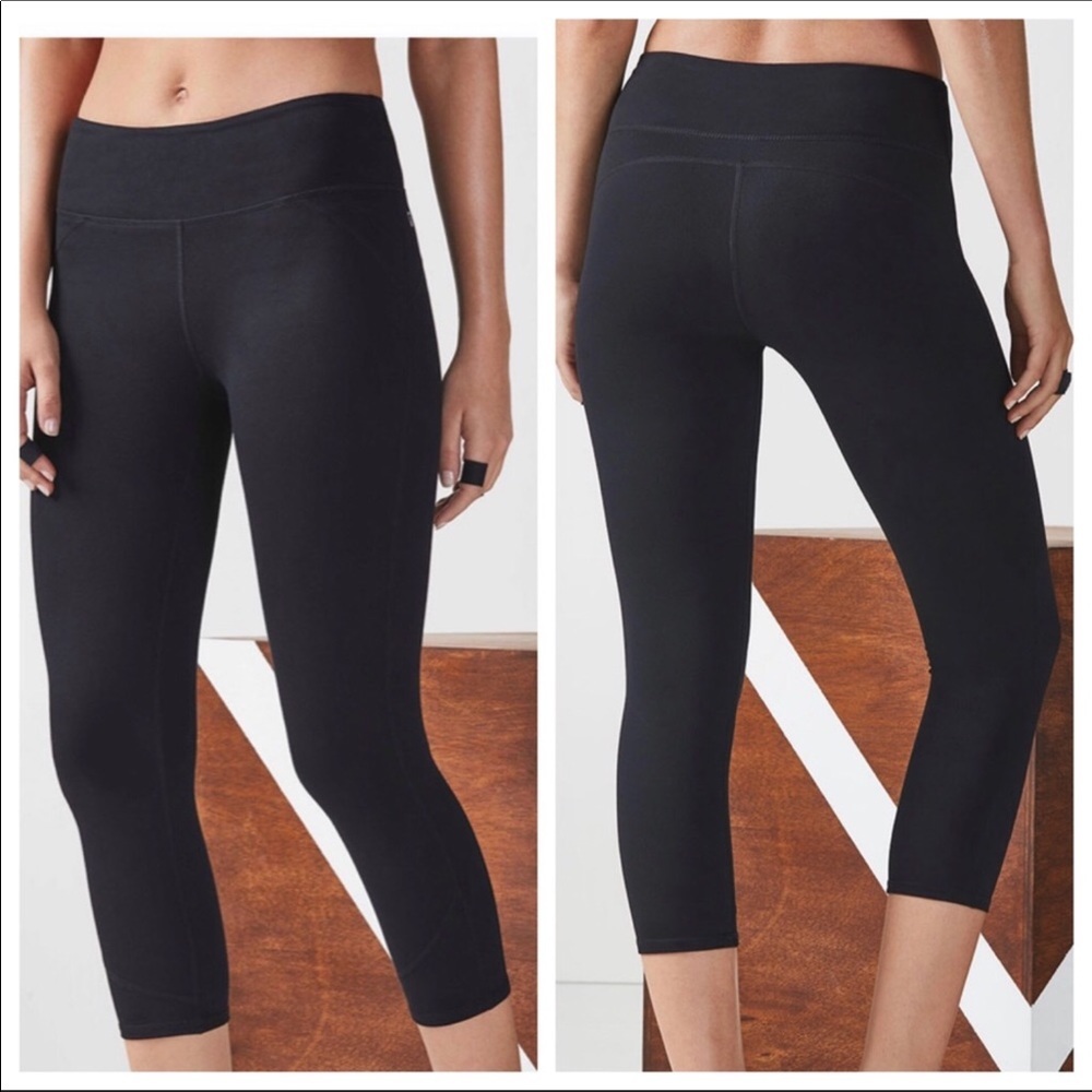 Fabletics Lima Capri Black Compression Pants Xs - image 2